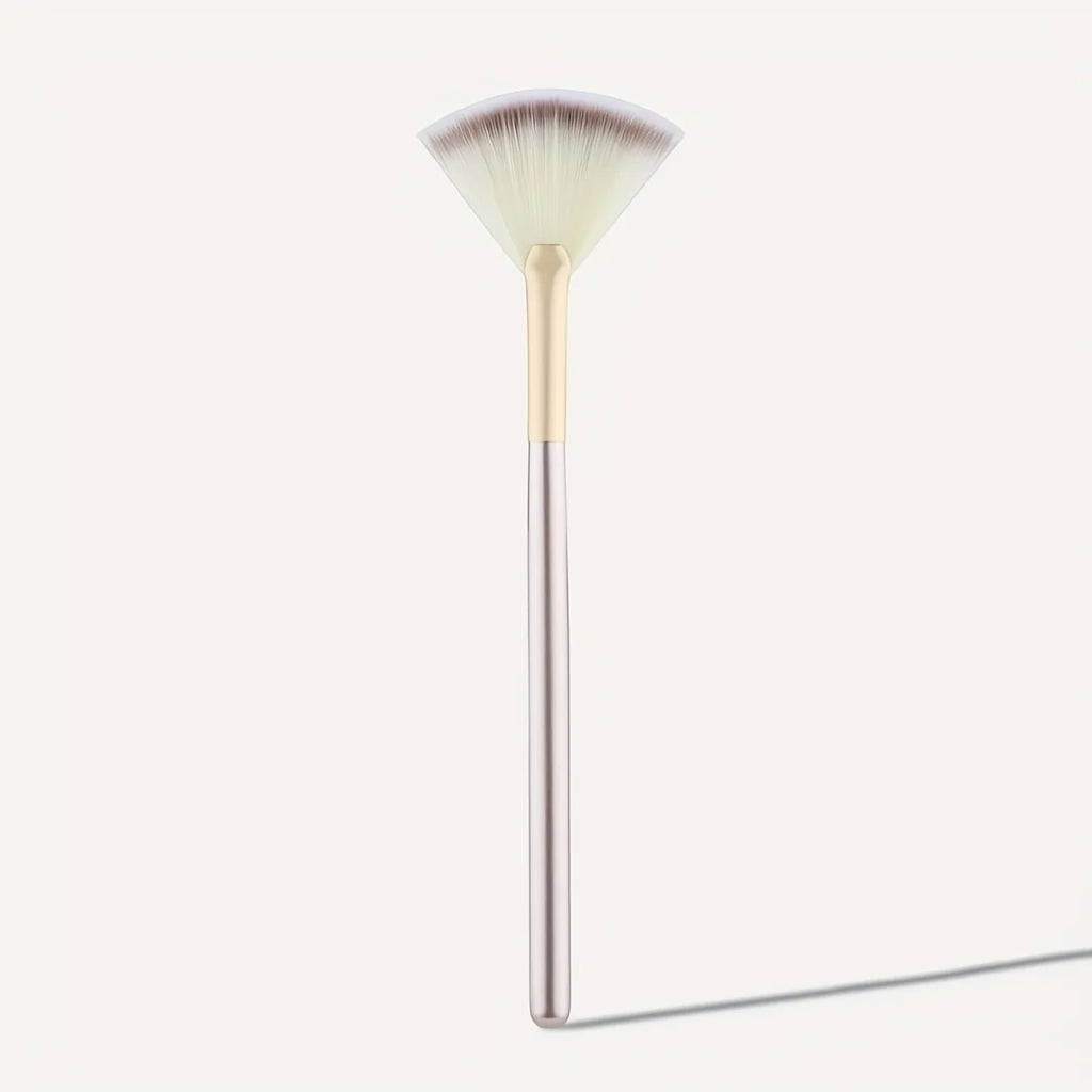 Nuvia Brush