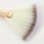 Nuvia Brush